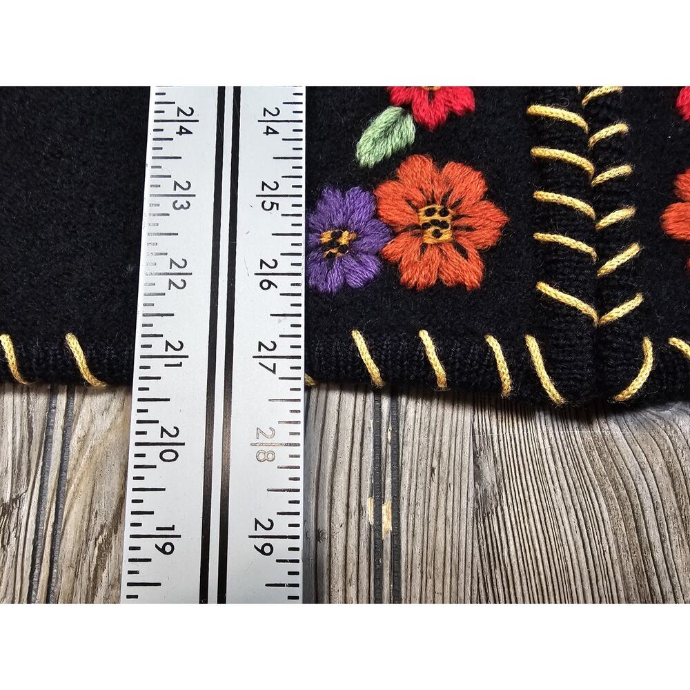 Vintage Timberlea 100 % Wool Vest Black Embroidered Floral Knit Women's Size 2X - Picture 6 of 7